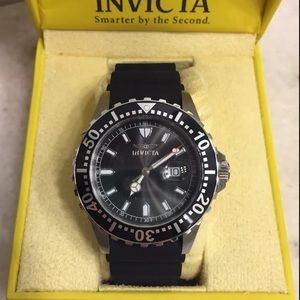 Invicta 10917 Men’s Pro Diver Black Dial Watch NIB